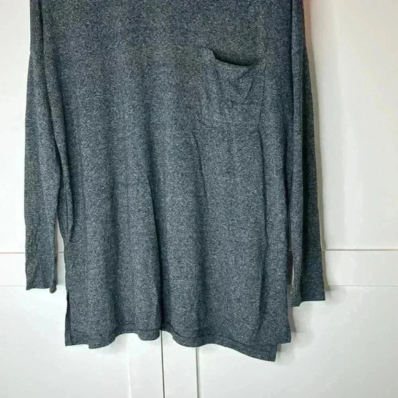 Abercrombie & Fitch Charcoal Gray Long sleeve tshirt xs/s - Picture 4 of 8